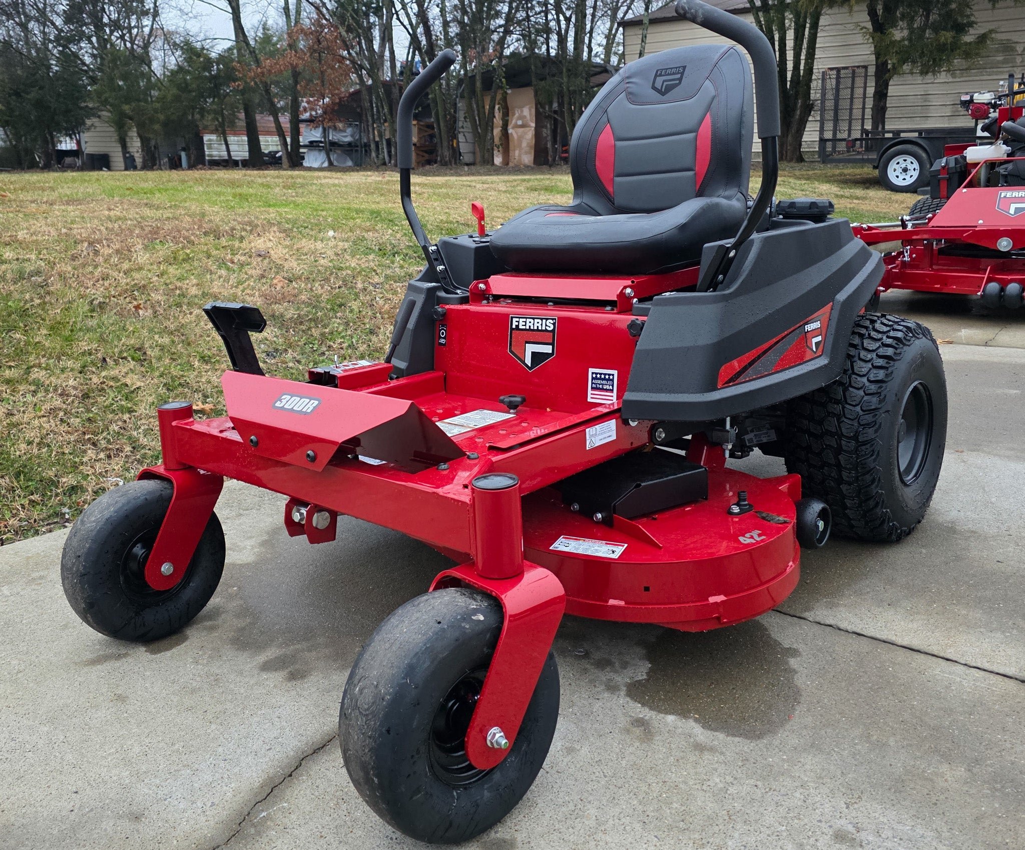 Ferris 300R 5902205 Zero Turn Mower 42″ 21.5HP KAW (Instant Rebate Included)